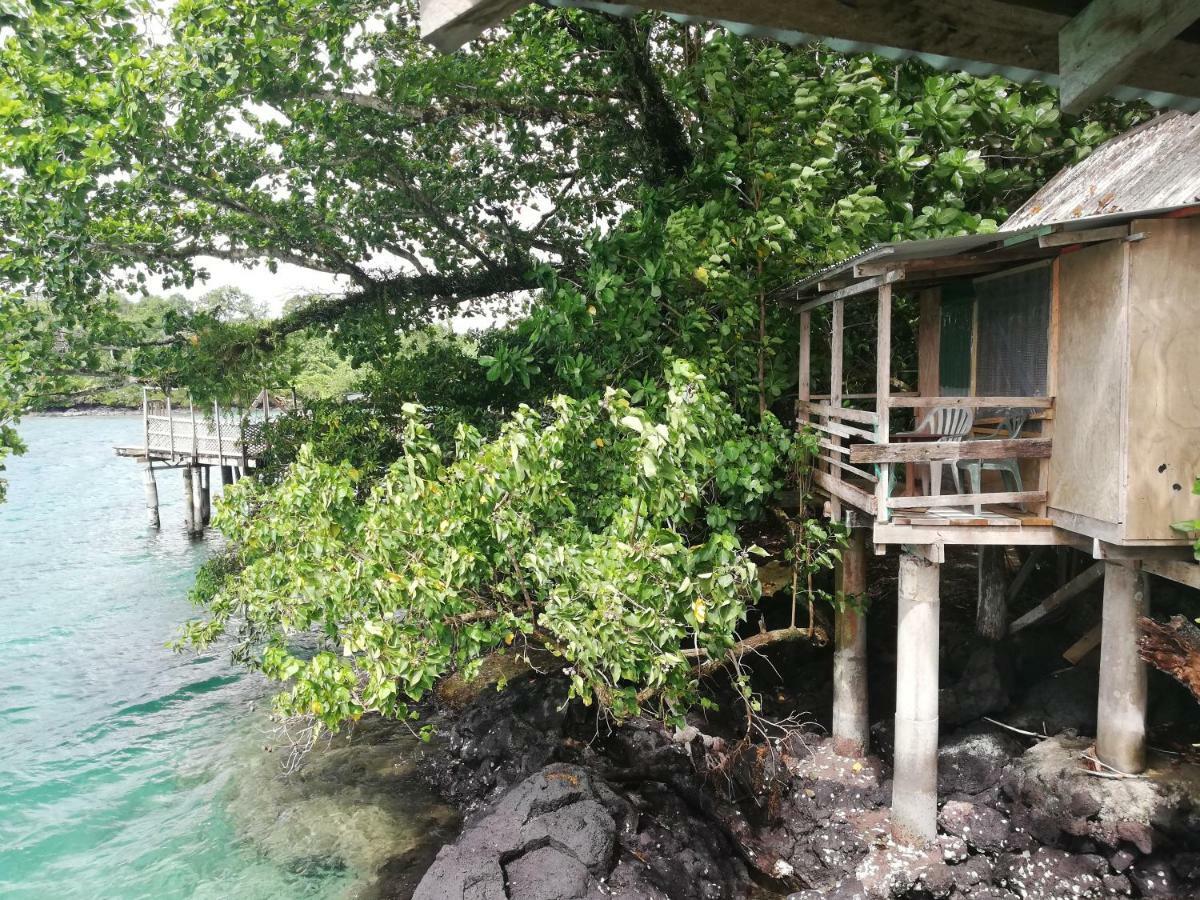 Lusia'S Lagoon Chalets Salelologa Zewnętrze zdjęcie